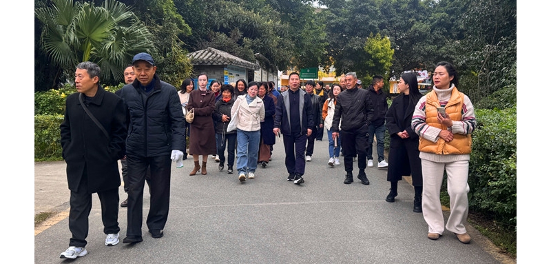 《行香子·冬访土城老协交流》