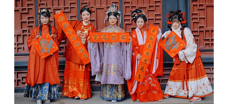 《蝶恋花·弘扬优秀传统文化》