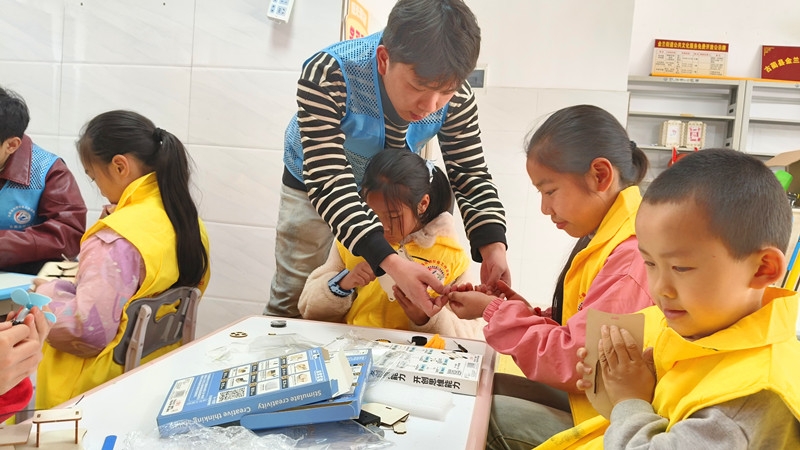 金兰街道锅厂坝社区开展 “童心议未来·儿童议事会”主题活动