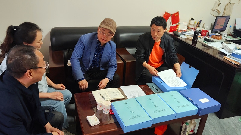 《踏莎行·桂湖关工委春日访基层》